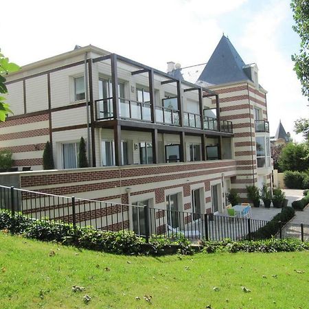 Superbe Deux Pieces Vue Mer Avec Jardin ทรูวิลล์-ซูร์-แมร์ ภายนอก รูปภาพ